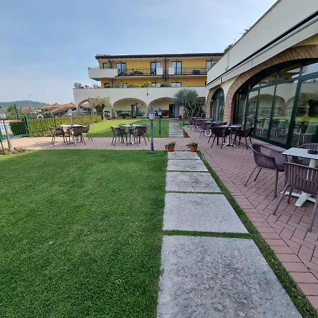 Le Terrazze Sul & Aparthotel Padenghe sul Garda