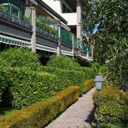 Le Terrazze Sul & 4* Padenghe sul Garda