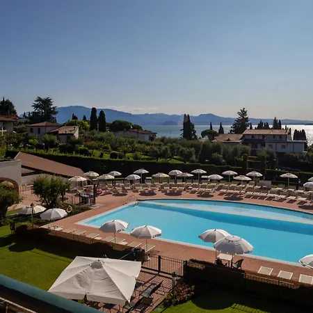 Le Terrazze Sul & 4*