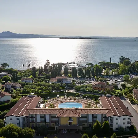 Le Terrazze Sul & 4* Padenghe sul Garda